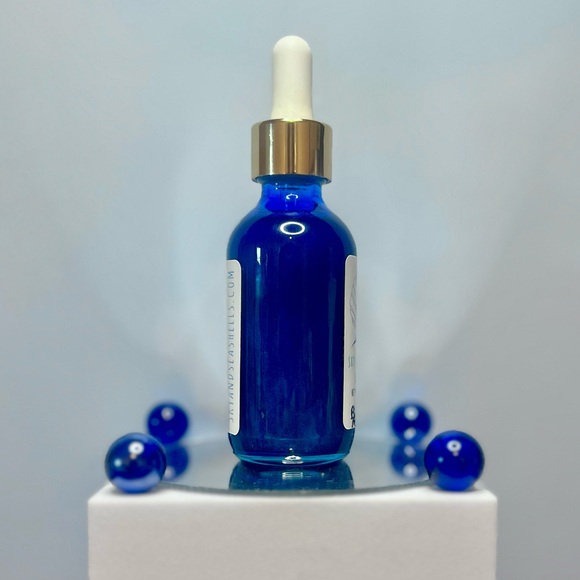 LAST ONE Hand Crafted “Blueberry Muffin” Scented Body Oil by Sky & Seashells - Picture 4 of 5